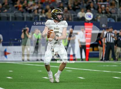 Thumbnail 3 in Post vs. Refugio (UIL 2A Division 1 Final) photogallery.