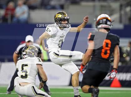 Thumbnail 1 in Post vs. Refugio (UIL 2A Division 1 Final) photogallery.