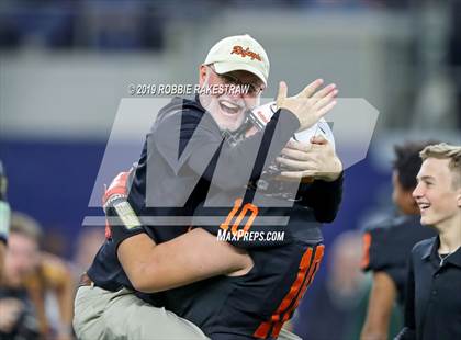 Thumbnail 2 in Post vs. Refugio (UIL 2A Division 1 Final) photogallery.