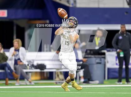 Thumbnail 2 in Post vs. Refugio (UIL 2A Division 1 Final) photogallery.