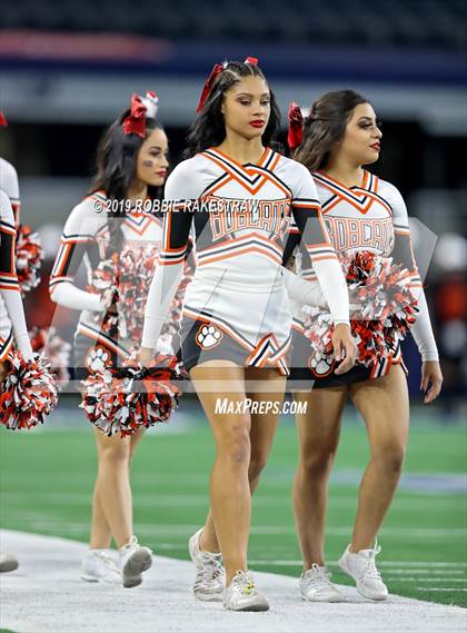 Thumbnail 1 in Post vs. Refugio (UIL 2A Division 1 Final) photogallery.