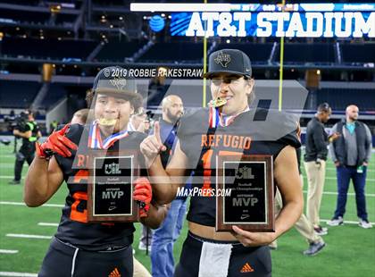 Thumbnail 1 in Post vs. Refugio (UIL 2A Division 1 Final) photogallery.