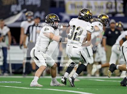 Thumbnail 2 in Post vs. Refugio (UIL 2A Division 1 Final) photogallery.