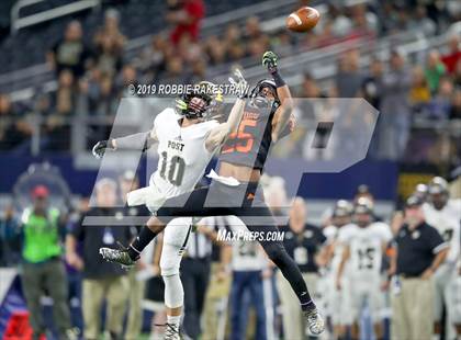 Thumbnail 3 in Post vs. Refugio (UIL 2A Division 1 Final) photogallery.