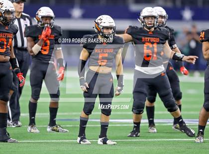 Thumbnail 2 in Post vs. Refugio (UIL 2A Division 1 Final) photogallery.