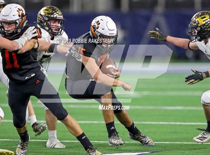 Thumbnail 1 in Post vs. Refugio (UIL 2A Division 1 Final) photogallery.