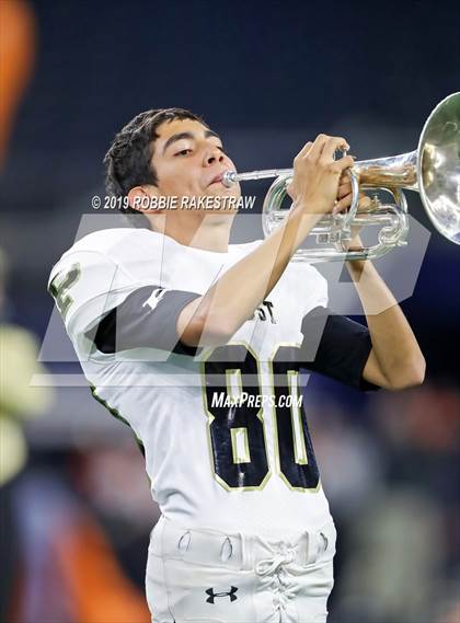 Thumbnail 1 in Post vs. Refugio (UIL 2A Division 1 Final) photogallery.