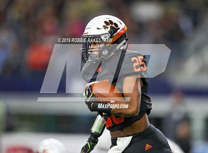 Thumbnail 2 in Post vs. Refugio (UIL 2A Division 1 Final) photogallery.