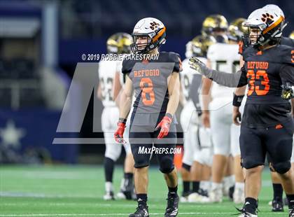 Thumbnail 1 in Post vs. Refugio (UIL 2A Division 1 Final) photogallery.