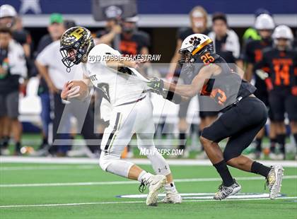 Thumbnail 1 in Post vs. Refugio (UIL 2A Division 1 Final) photogallery.