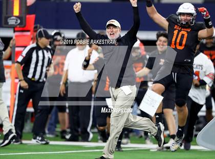 Thumbnail 2 in Post vs. Refugio (UIL 2A Division 1 Final) photogallery.