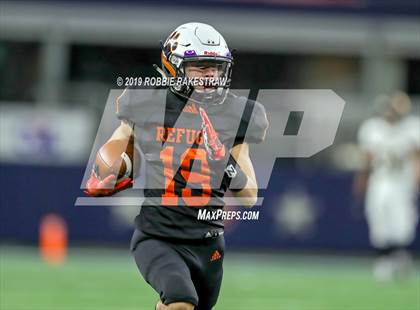 Thumbnail 3 in Post vs. Refugio (UIL 2A Division 1 Final) photogallery.