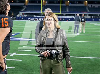 Thumbnail 3 in Post vs. Refugio (UIL 2A Division 1 Final) photogallery.