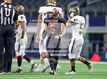 Thumbnail 3 in Post vs. Refugio (UIL 2A Division 1 Final) photogallery.