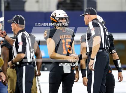 Thumbnail 3 in Post vs. Refugio (UIL 2A Division 1 Final) photogallery.