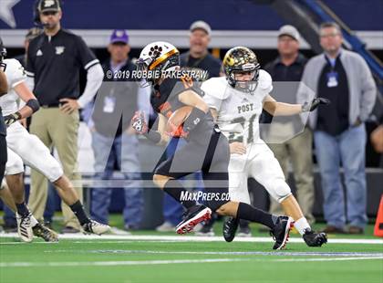 Thumbnail 2 in Post vs. Refugio (UIL 2A Division 1 Final) photogallery.