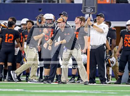 Thumbnail 3 in Post vs. Refugio (UIL 2A Division 1 Final) photogallery.