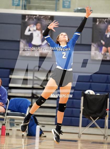 Thumbnail 2 in Fort Bend Kempner vs. McMullen County (BCS Classic) photogallery.
