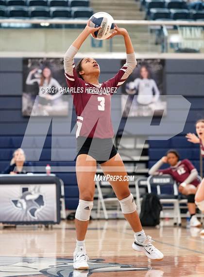 Thumbnail 1 in Fort Bend Kempner vs. McMullen County (BCS Classic) photogallery.
