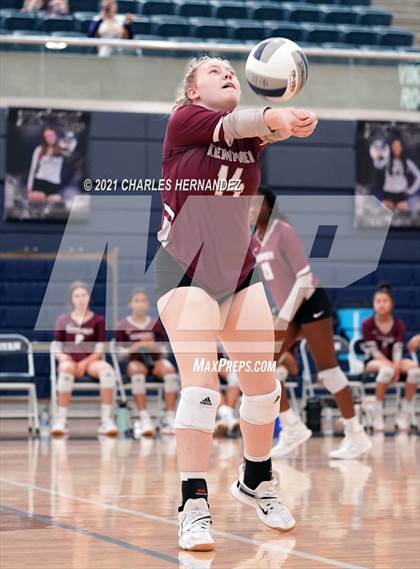 Thumbnail 1 in Fort Bend Kempner vs. McMullen County (BCS Classic) photogallery.