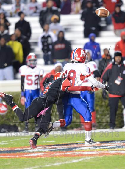 Thumbnail 1 in Monroe vs. T.W. Andrews (NCHSAA 2AA Final) photogallery.