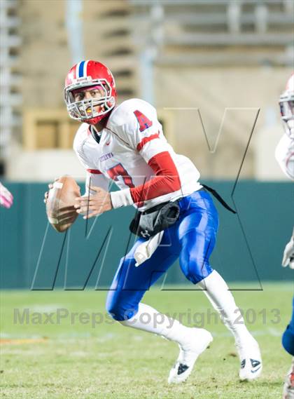 Thumbnail 3 in Monroe vs. T.W. Andrews (NCHSAA 2AA Final) photogallery.