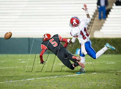 Thumbnail 1 in Monroe vs. T.W. Andrews (NCHSAA 2AA Final) photogallery.