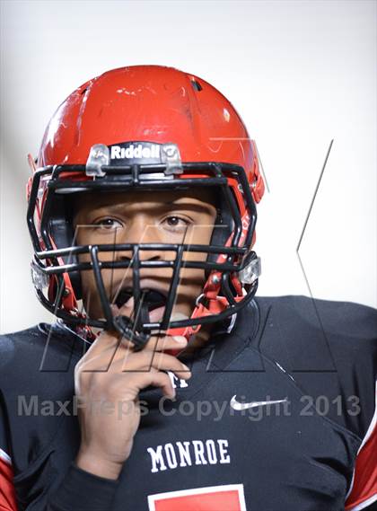 Thumbnail 3 in Monroe vs. T.W. Andrews (NCHSAA 2AA Final) photogallery.