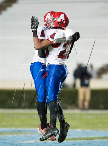 Thumbnail 1 in Monroe vs. T.W. Andrews (NCHSAA 2AA Final) photogallery.