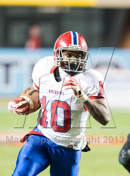 Thumbnail 3 in Monroe vs. T.W. Andrews (NCHSAA 2AA Final) photogallery.