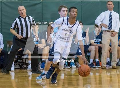 Thumbnail 2 in Christian Brothers Academy vs Kennedy Catholic (Skyline Classic) photogallery.