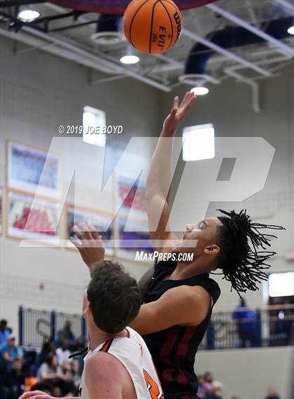 Thumbnail 2 in Grissom vs. Sparkman photogallery.