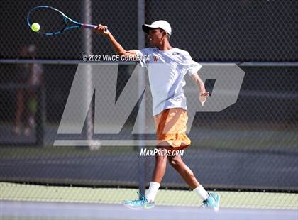 Thumbnail 2 in Dripping Springs @ Round Rock Westwood (UIL 6A Bi-District Playoff) photogallery.
