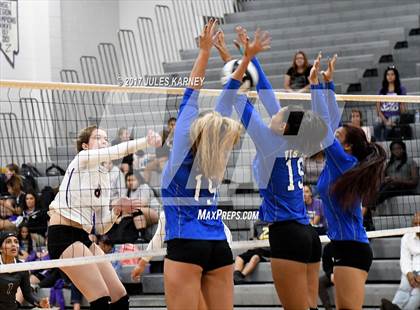 Thumbnail 2 in Durango vs Sierra Vista photogallery.