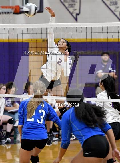 Thumbnail 3 in Durango vs Sierra Vista photogallery.