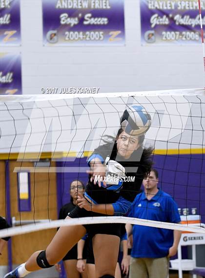 Thumbnail 3 in Durango vs Sierra Vista photogallery.
