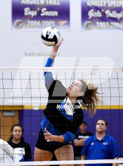 Thumbnail 1 in Durango vs Sierra Vista photogallery.