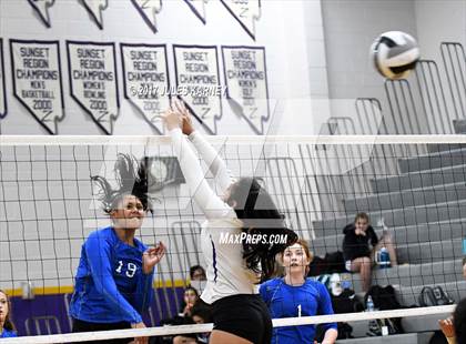 Thumbnail 2 in Durango vs Sierra Vista photogallery.