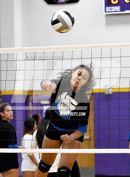 Thumbnail 2 in Durango vs Sierra Vista photogallery.