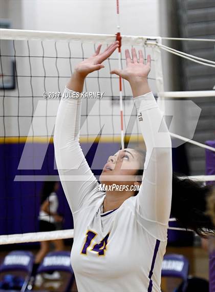 Thumbnail 3 in Durango vs Sierra Vista photogallery.