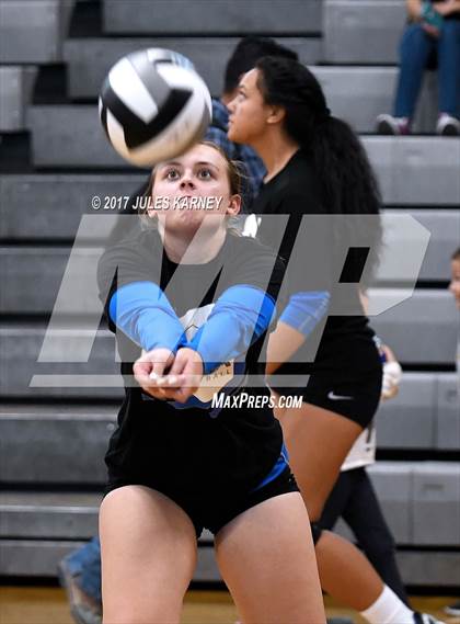 Thumbnail 3 in Durango vs Sierra Vista photogallery.