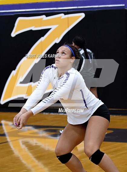 Thumbnail 1 in Durango vs Sierra Vista photogallery.