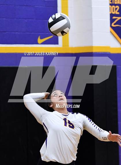 Thumbnail 3 in Durango vs Sierra Vista photogallery.