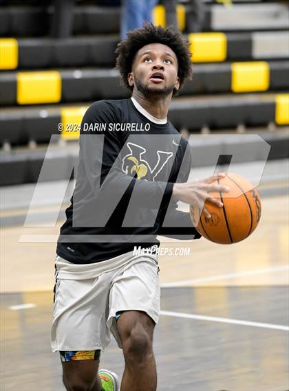 Thumbnail 1 in Verrado vs Maricopa   (Saguaro Holiday Classic) photogallery.