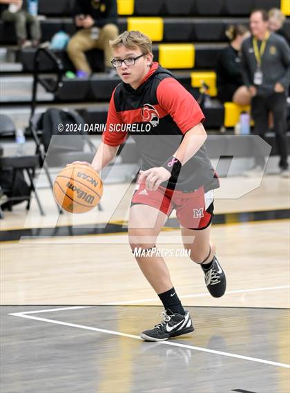 Thumbnail 3 in Verrado vs Maricopa   (Saguaro Holiday Classic) photogallery.