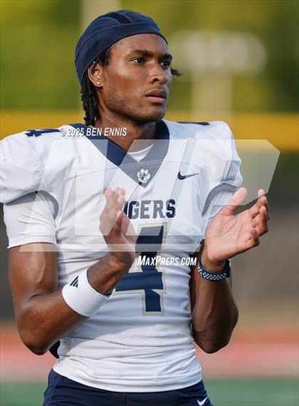 Thumbnail 3 in Douglas County @ Rome (Scrimmage) photogallery.
