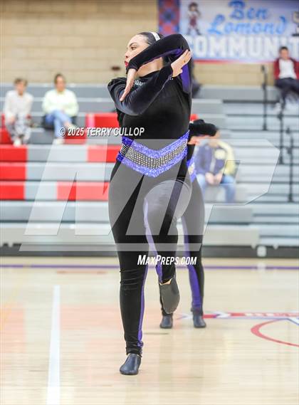 Thumbnail 1 in Ben Lomond "Lassies" photogallery.