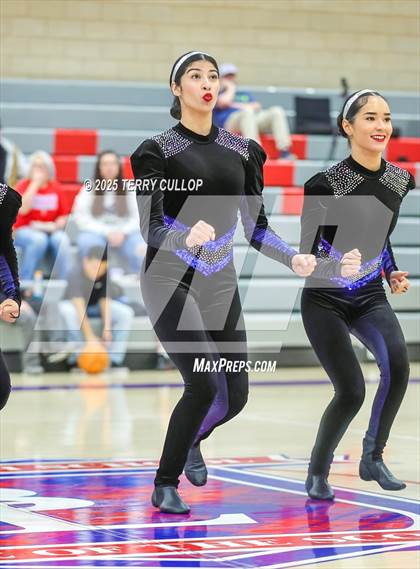 Thumbnail 1 in Ben Lomond "Lassies" photogallery.