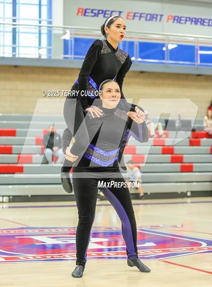 Thumbnail 3 in Ben Lomond "Lassies" photogallery.