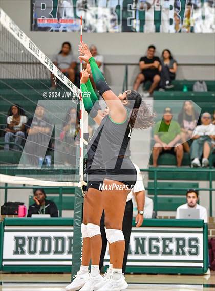 Thumbnail 1 in Rudder vs Madisonville photogallery.